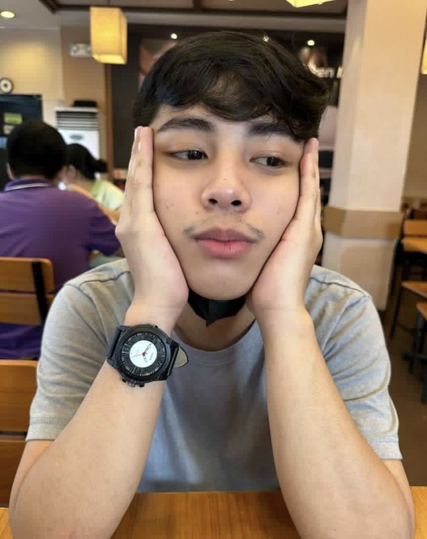 JeycetiiJr's tweet photo. Mag bbdey ng walang pera .. 😭💁 https://t.co/Y8D7zc3cvD