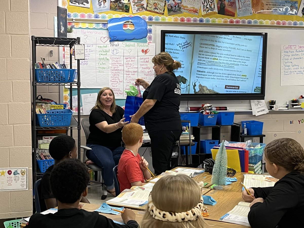 Mrs. Wenger tweet media