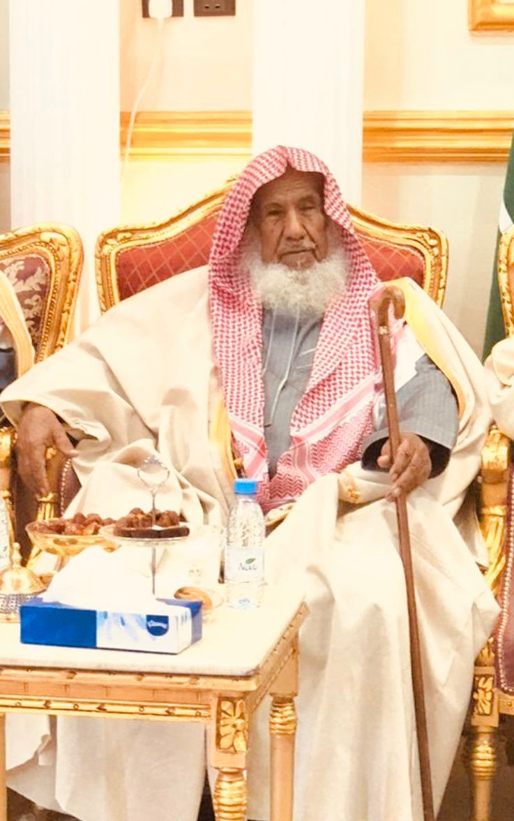 qahtaan's tweet photo. بقلوبٍ مؤمنه بقضاء الله  وقدره انتقل إلى رحمة الله تعالى الشيخ  ماجد بن محمد بن هيف بن جليغم صباح هذا اليوم وتم الصلاة عليه عصر اليوم، في جامع ابو بكر الصديق بالرين ونسأل المولى الغفور الرحيم ان يغفر له ويتجاوز عنه ويسكنه فسيح جناته.
انا لله وانا اليه راجعون https://t.co/4KJpmHn87n