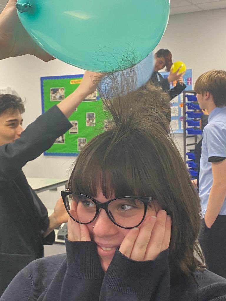 Science @ The Deanes tweet media