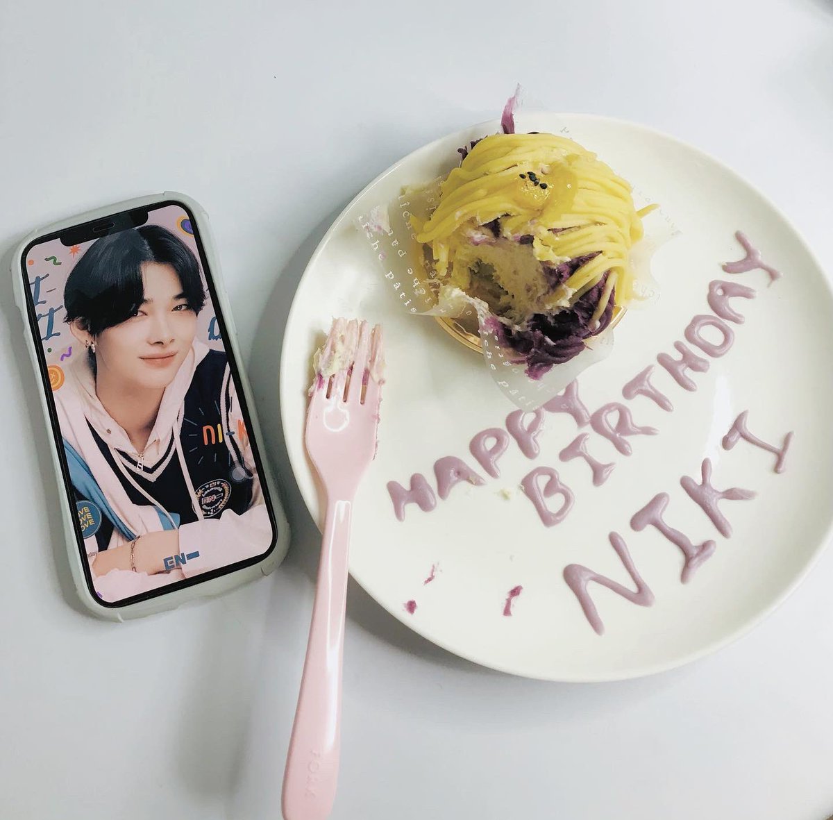 _sun_happiness's tweet photo. にきお誕���日おめでとう🎊
#ENHYPEN #ENHYPEN_NI_KI #NI_KI_BDAY #NI_KI_17thBIRTHDAY https://t.co/nWSqvNIbTU