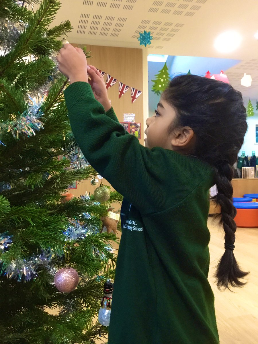 KESPreparatory's tweet photo. Our #StroudEY children have been busy decorating our Early Years Christmas tree. It is looking resplendent in our library area. We are looking forward to gathering around it to sing Christmas carols next week. #StroudSchool #StroudReception #christmasiscoming https://t.co/eHhh8Z0MmQ