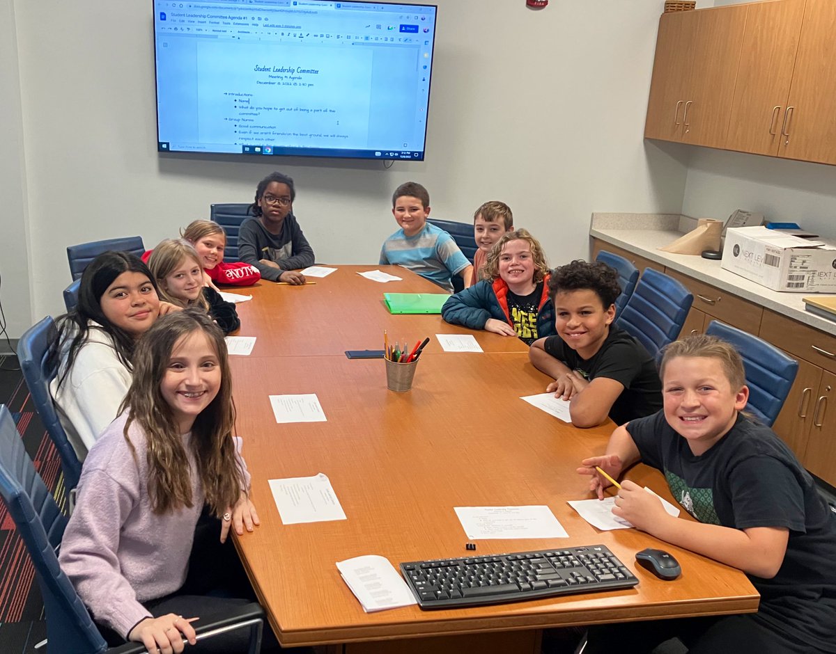 Cooke’s Student Leadership Committee met for the first time yesterday! These bright kids set their group norms and jumped right into brainstorming ideas to improve our school! #studentvoice <a href="/CookeCardinal/">Cooke Elementary</a> <a href="/RedClaySchools/">Red Clay Consolidated School District</a>