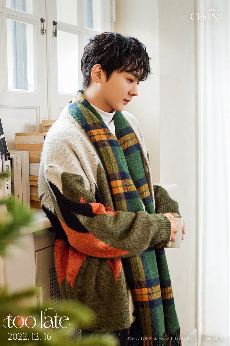 TEEN_TOPFR's tweet photo. [🔔] 091222 | #CHUNJI sortira un premier single en solo intitulé ‘TOO LATE’ le 16 décembre prochain ! 💜 https://t.co/1o5asB6Ty8