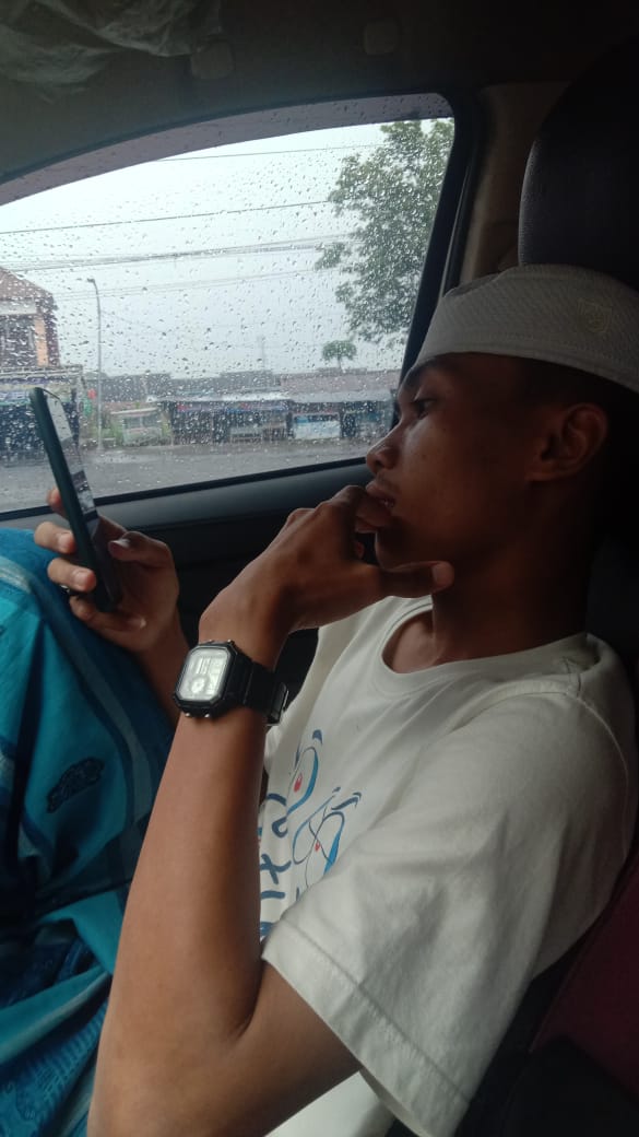 muba_rokkk's tweet photo. Sedang menikmati masa muda dengan pikiran tua.
Kuat" Diriku... 🤣 https://t.co/L0Mqu4lzEy