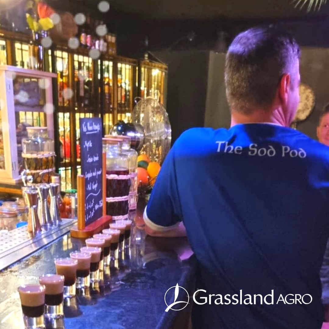 ✨Competition ✨
Fancy a chance at winning one of our Sod Pod jerseys?
Simply tell us this:
What was the name of the heavy soils farmer who featured on Episode 16 of the podcast?
Reply with your answer &amp; size to this post.
Closing date 17th of December 🎄🎅