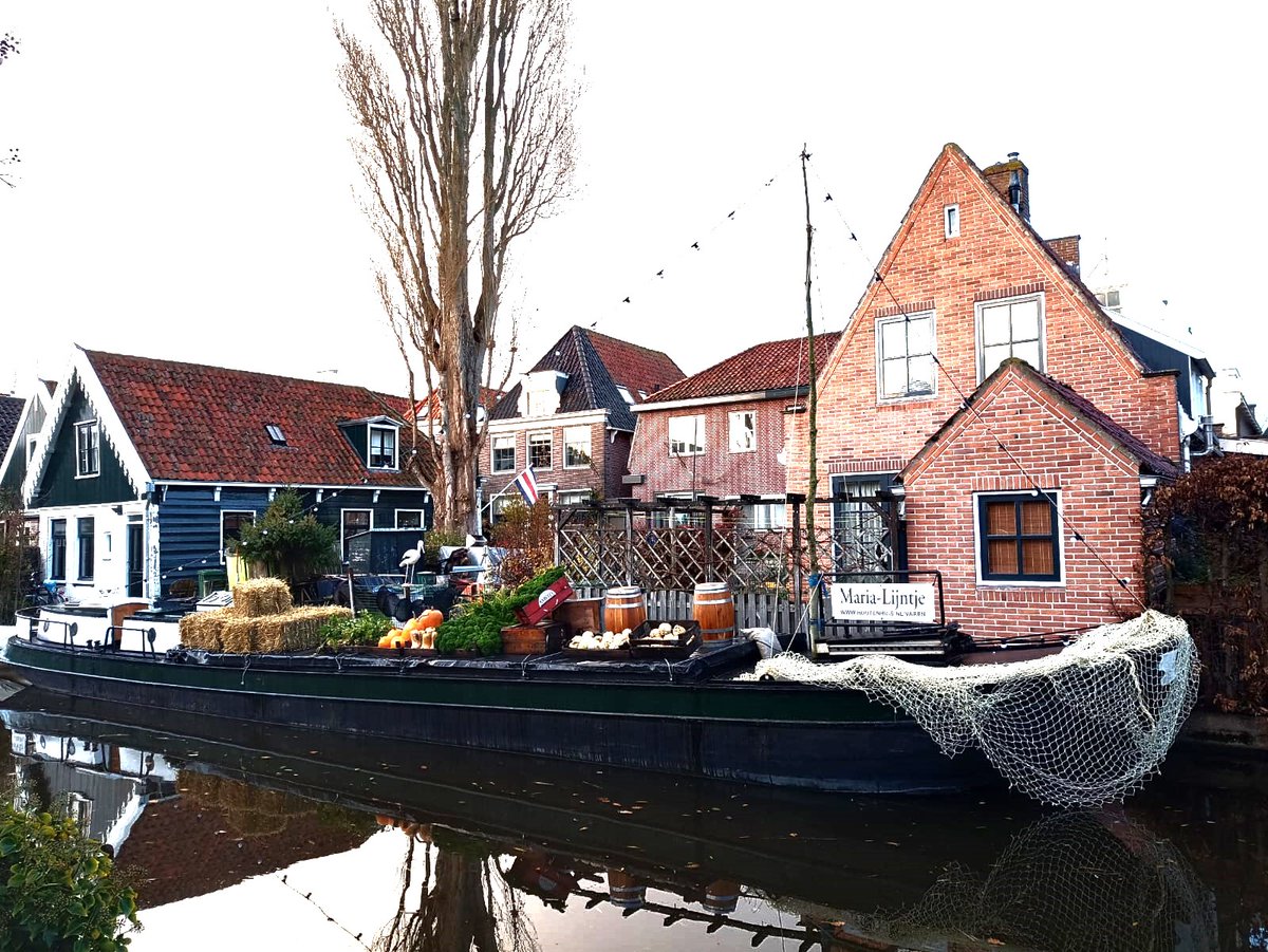 Midwinterfeest zaterdag 10 en zondag 11 december 
Tijdens het Midwinterfeest is het museum gesloten. Wij heten u echter van harte welkom bij de gratis voorstellingen in onze tentoonstellingsruimte. Meer informatie: midwinterfeest-graftderijp.nl De Maria-Lijntje ligt in de Tuingracht.