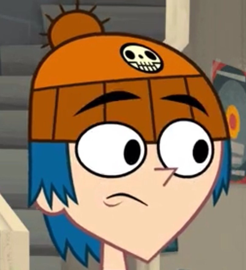 GrojCorey's tweet image. "Corey Riffin."

Although he's not mad at her. He's just glad that he's funny at least.

"Fluttershy? Never heard of you at all. Where you come from?"