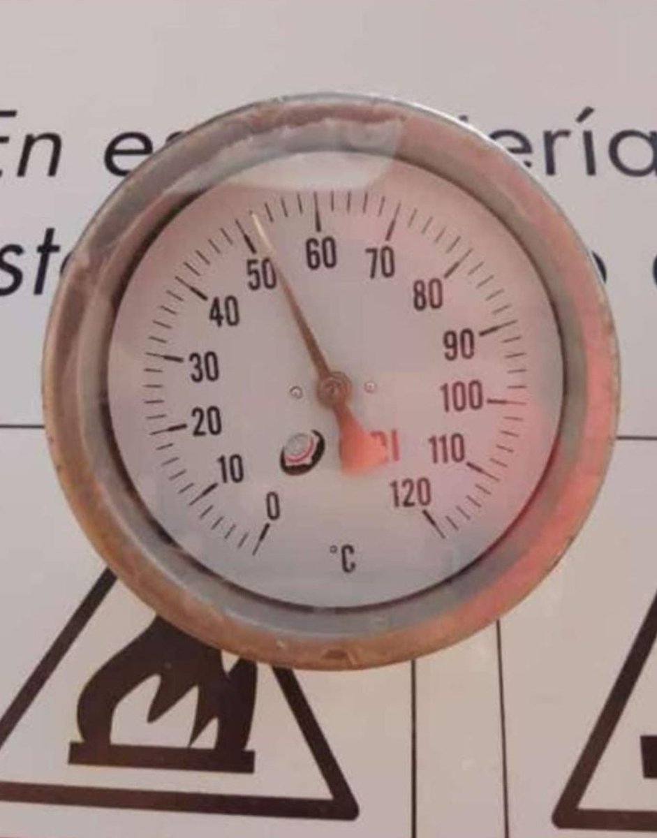 ChacoProadapt's tweet photo. #Desdeelterritorio
Una foto 📸 registra más de 50°C🌡☀️en Potrillo, Ramón Lista - Formosa🇦🇷 y fue enviada por Dante Pérez la pasada jornada desde el lugar.
Con la #AdApp y el Sistema de Alerta Pilcomayo enviamos las siguientes recomendaciones.
#GranChaco
#Cambioclimatico https://t.co/KALbZZruMh