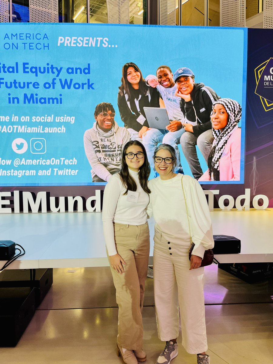 cmshauser4math's tweet image. What a day for @SASWhiteTigers North! Kicked off with a visit from our alum @LMTuesta from @TuestaLab @univmiami to learn about neuroscience and drug addiction. Followed by a #CSEdWeek spotlight on our students @AmericaOnTech launch party. Onward and upward!