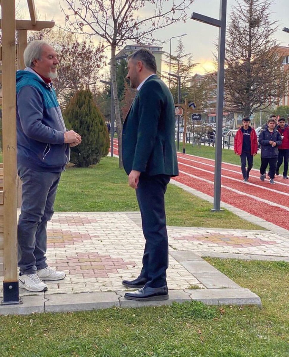 _AhmetMutlu_06's tweet photo. Sokaklar ve gönüller bizim makamımız olsun🥰🙋‍♂️

@Ertugrulcetin06 ile birlikte♥️
@pursaklarbld 
@_AhmetMutlu_06 

#pursaklar https://t.co/ZcCUZ8Fg9p