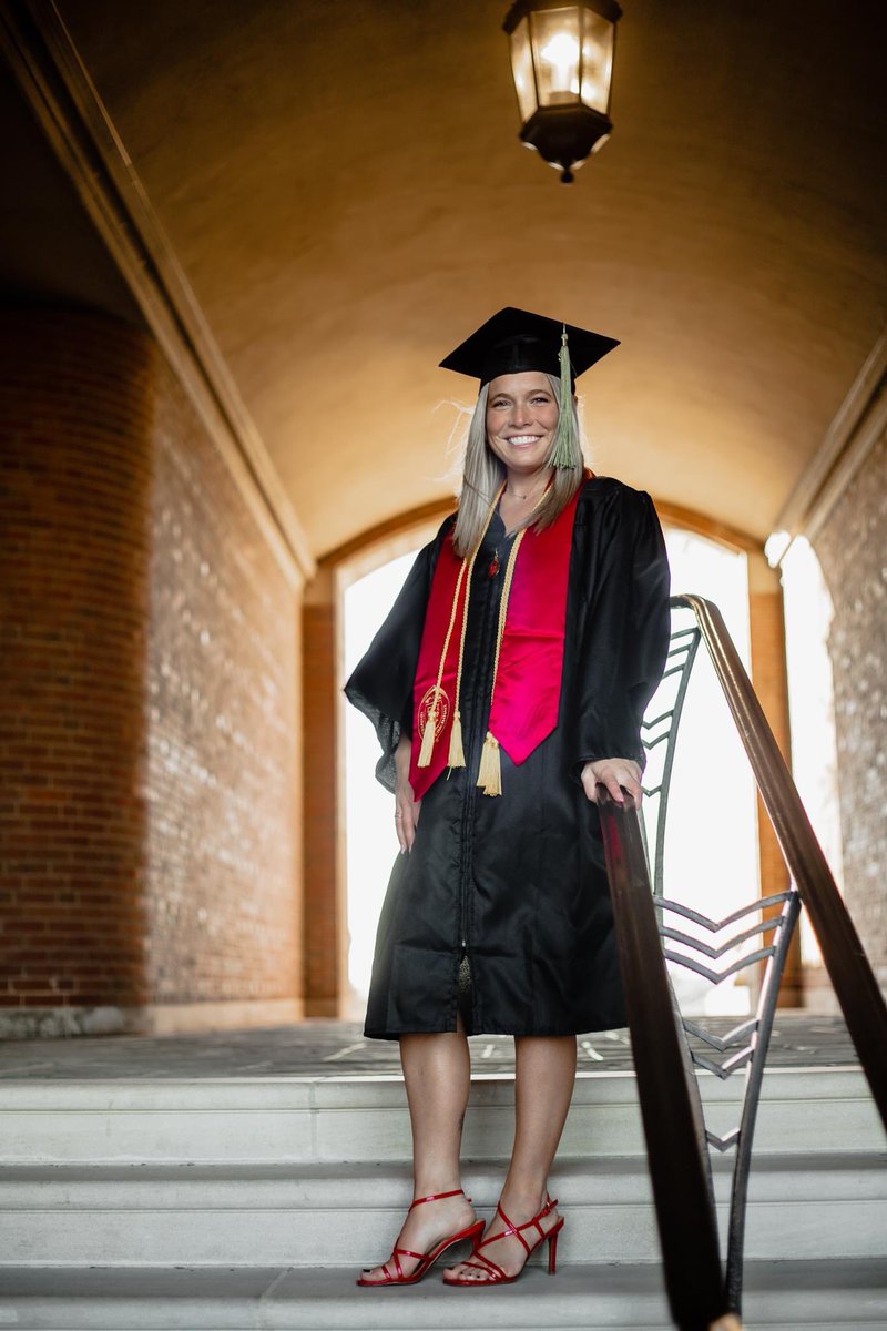 teresa_bard's tweet photo. Almost time!!! #UCGRAD22 @uofcincy #proudmom https://t.co/ymdkEnwOT2