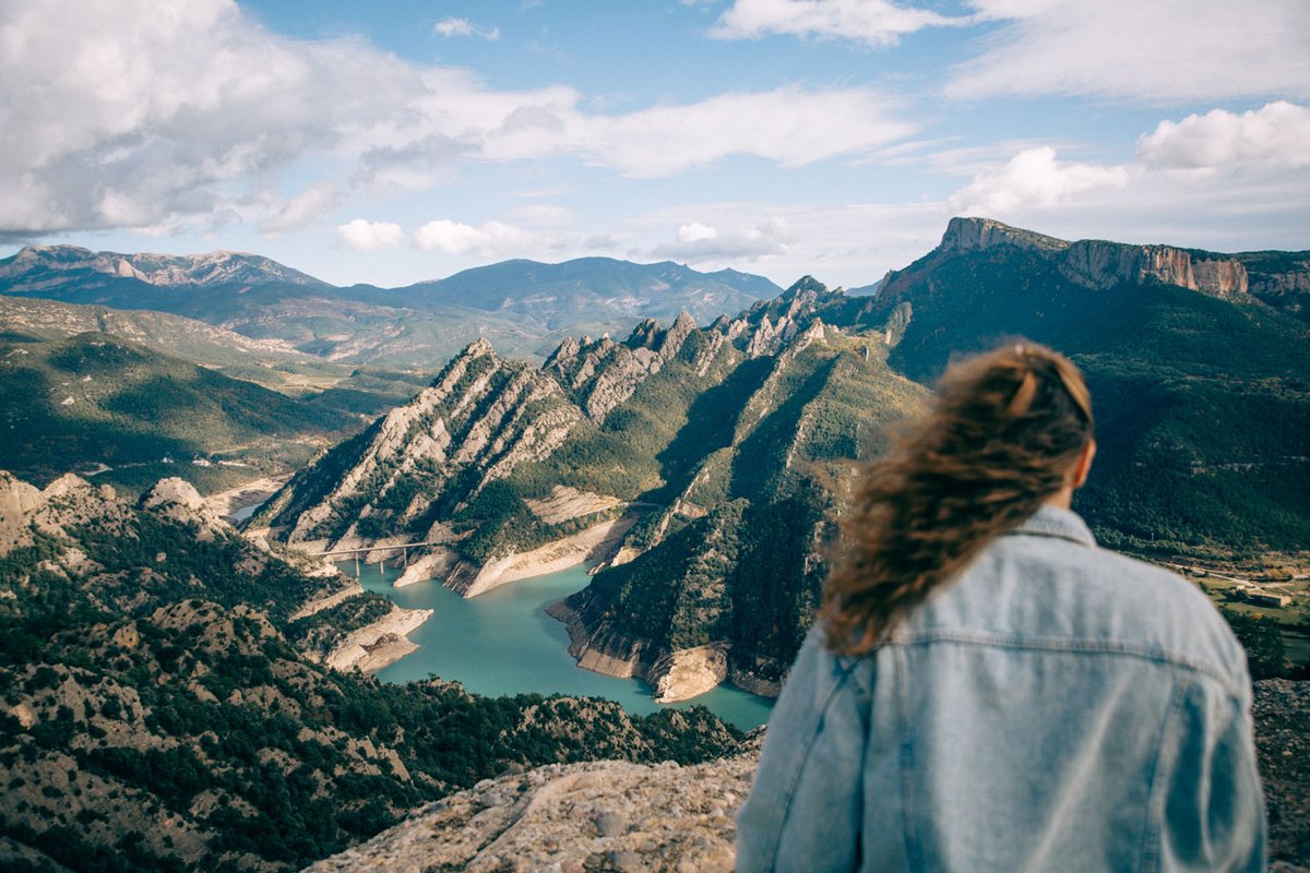 loeildeos's tweet photo. CATALOGNE | Explorer la Vall de Lord et ses paysages sensationnels en famille 🧡 Une merveille de la nature qui mérite que l'on y pose ses valises quelques jours, peu importe la saison !
On vous en parle sur le blog de @CatalunyaFR
https://t.co/fc0BRlREqT
#valldelord #catalogne https://t.co/lH6RJARx2R