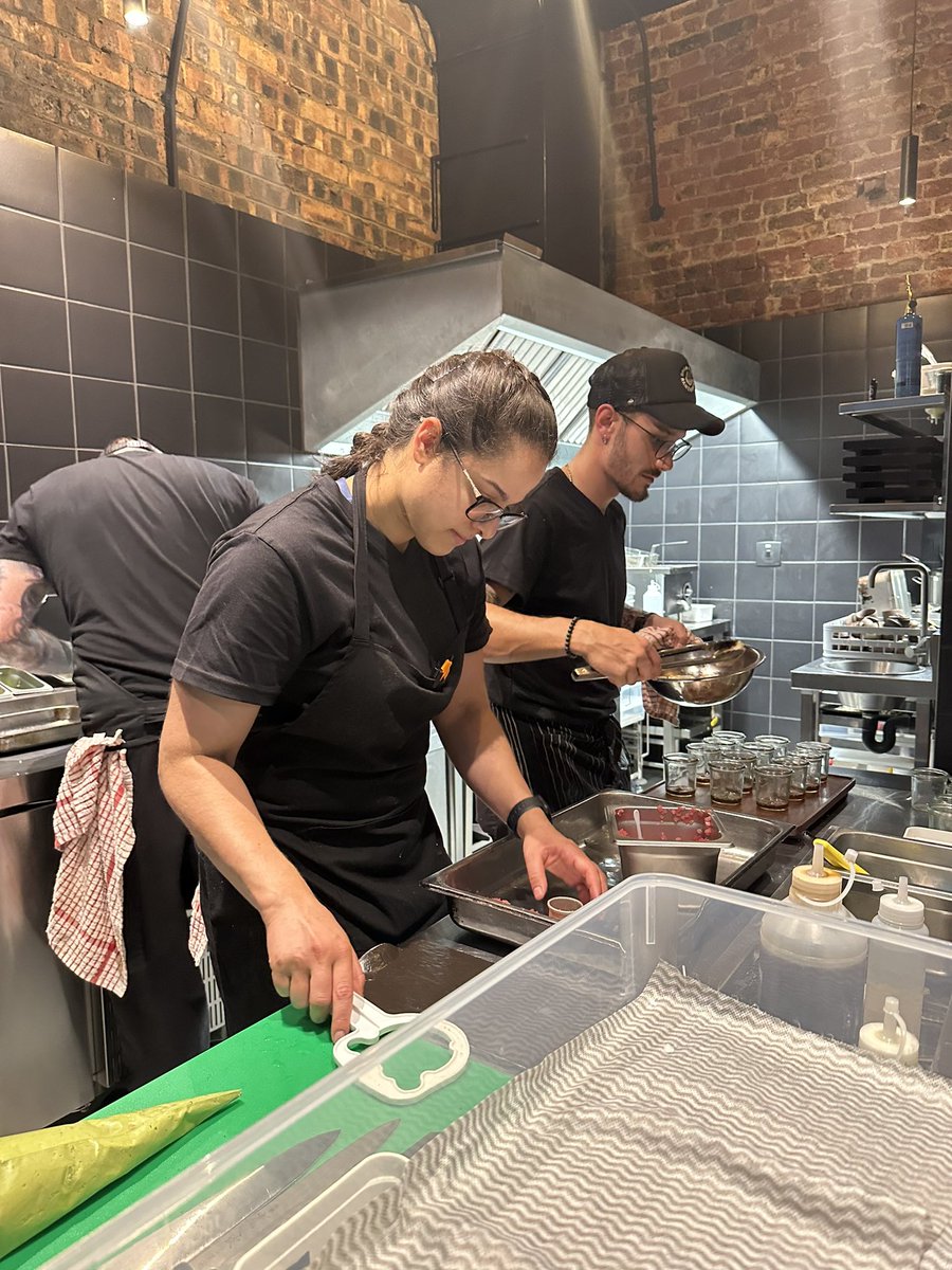 Sam Linsell tweet media