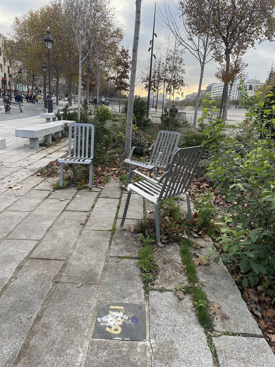 Nana_in_paris12's tweet photo. Le meilleur spot à  #paris12 pour boire un café , bouquiner c’est vraiment chouette https://t.co/hN96hdHPW9