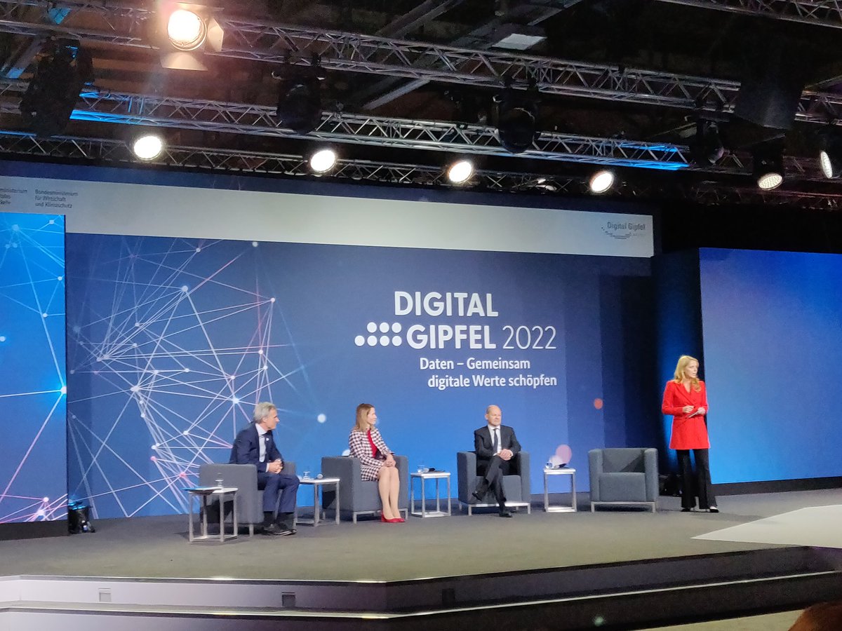 Digital Gipfel 2022 in Berlin: 🇪🇪🇩🇪 @kajakallas @Bundeskanzler together for data use, digital change and cyber resilience. #DigitalGipfel2022