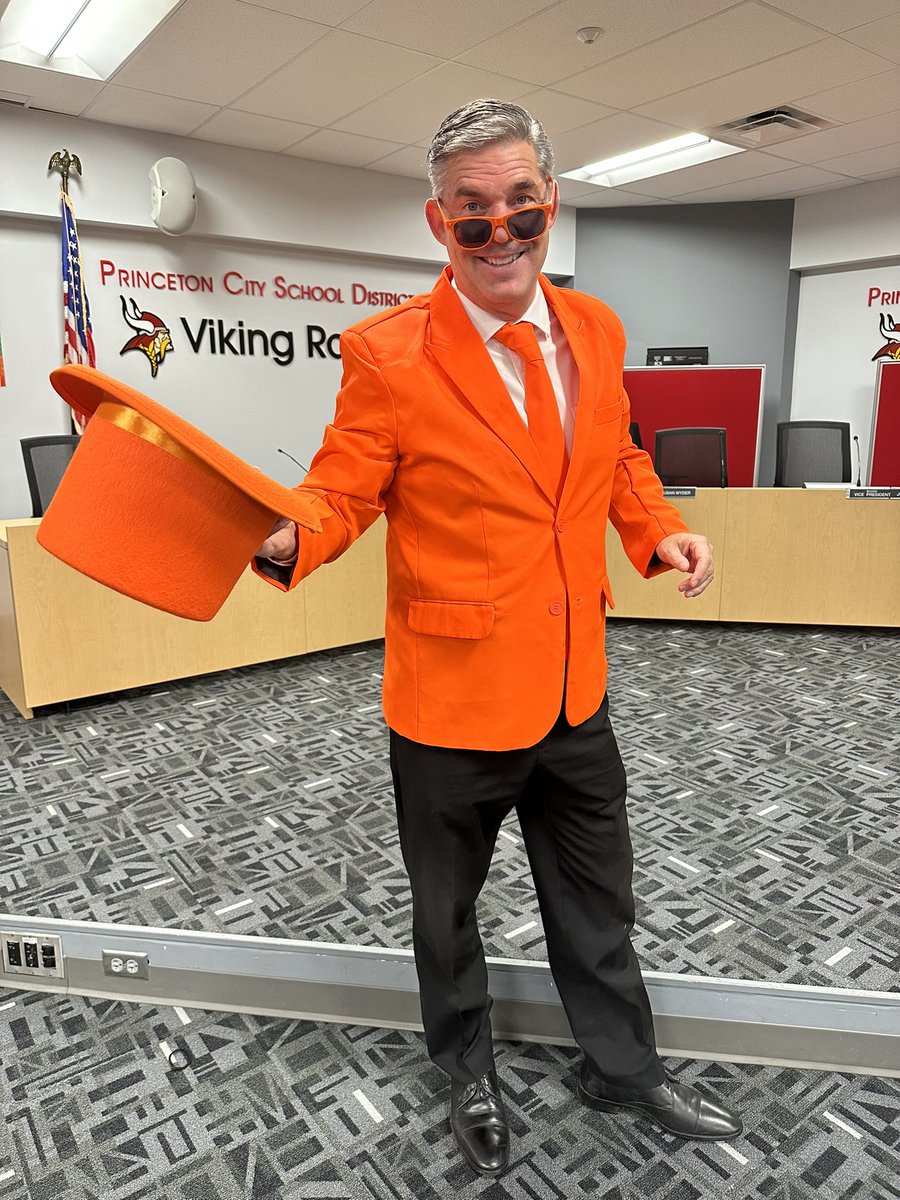 Theresa Warren tweet media