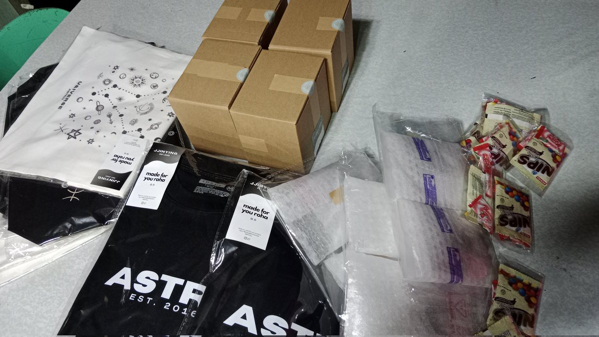 MonsterStarPH's tweet photo. #MonsterStarPHUpdates

U&amp;Iverse merchandise already arrived at our address.

All merchandise will be packed by tomorrow and shipping will be ready by sunday. https://t.co/fAneLC5Mnm