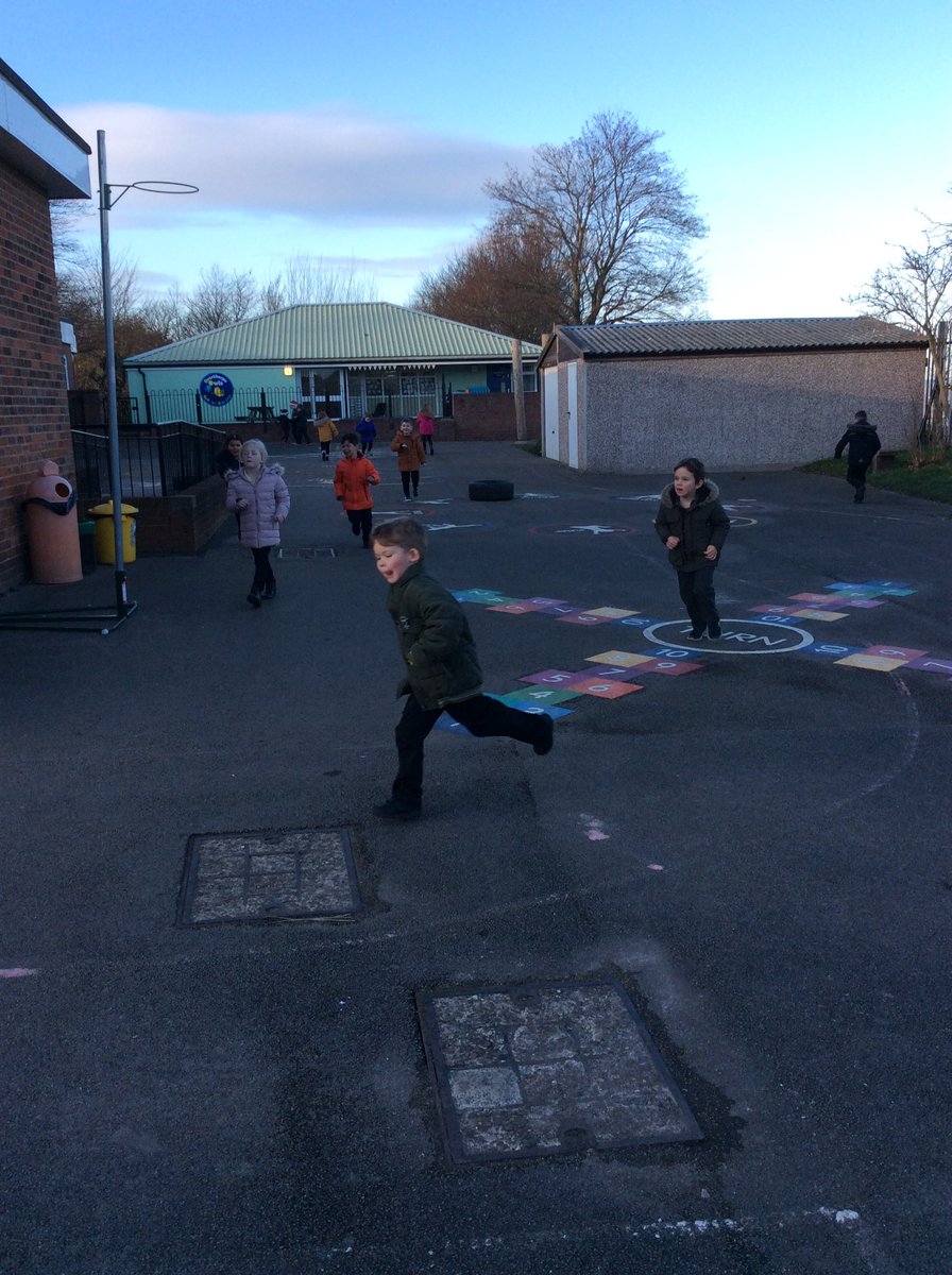 Orangutans Santa dash 🎅🏃‍♂️🏃‍♀️<a href="/O_Year_1_2/">Year 1-2</a> <a href="/Overthorpe_Acad/">Overthorpe C of E</a> <a href="/YourSchoolGames/">School Games</a> @SGNKssp