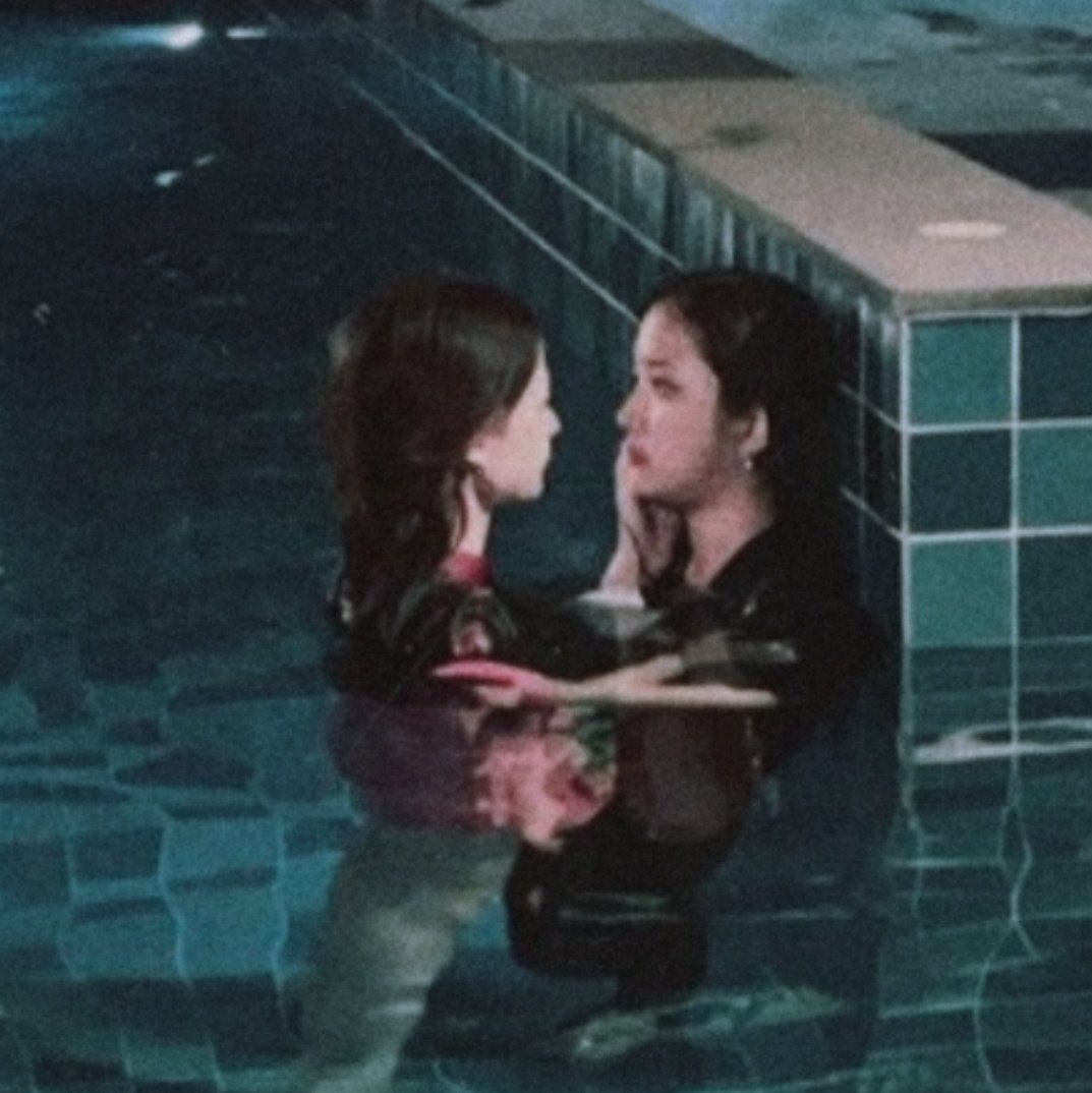 prettyummies's tweet photo. i just know this scene is gonna break the internet 🌚🔥 

#ฟรีนเบค
#GAPtheseries https://t.co/DMO0wpd9kD