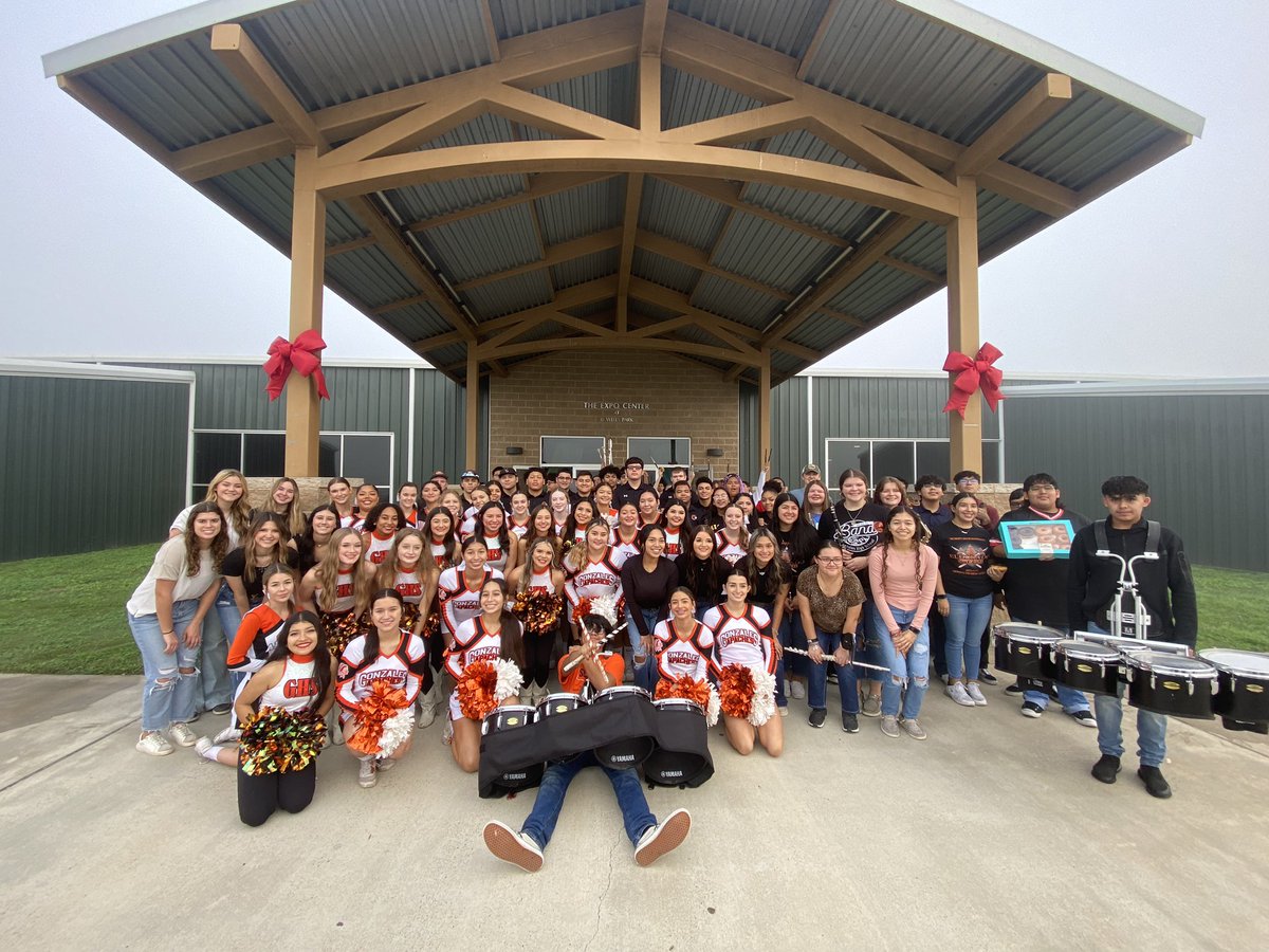 What a fun morning welcoming in our healthcare workers during our Gonzales County Community Healthcare Centers meeting! We were joined by our Apache Flames, Apache Band, and Apache Athletes! We love when we all get to be together and celebrate something special. 🧡🖤🤍