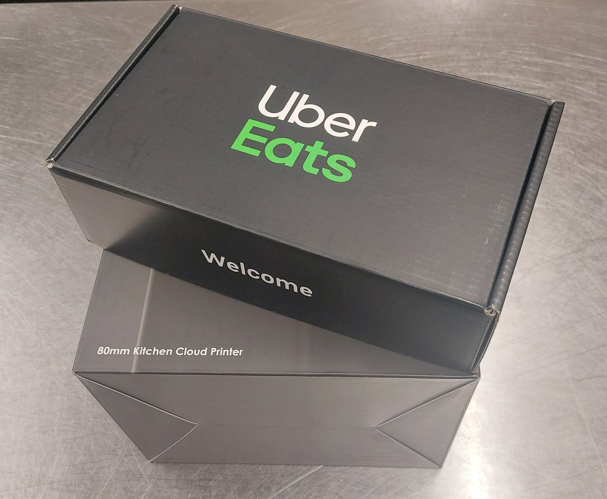 BurgerOff_'s tweet photo. Got some good news 😬😬

Got tech delivered today....menu has been uploaded and should be live next week 🙌🏻 

Trying to speed them up for this weekend 🤞🏻

Welcome us to @UberEats 💪🏻

Still available on @Deliveroo 👍🏻

#burgeroff #brightonandhove #brightonfood #delivery #Brighton https://t.co/sHF6GnZiza