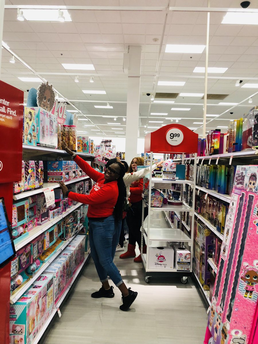 timanyc84's tweet photo. ETL mode #1401 always ready to drive sales #toysactionday Pull/Fill/Sign 🎯🎯🎯🎯 love my ETL Gateway Power  🙌🙌🙌 https://t.co/zChRzeNGl1