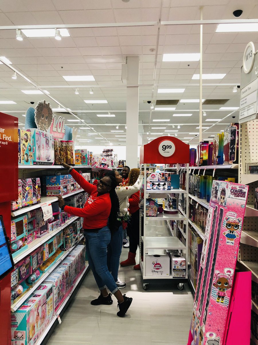 timanyc84's tweet photo. ETL mode #1401 always ready to drive sales #toysactionday Pull/Fill/Sign 🎯🎯🎯🎯 love my ETL Gateway Power  🙌🙌🙌 https://t.co/zChRzeNGl1