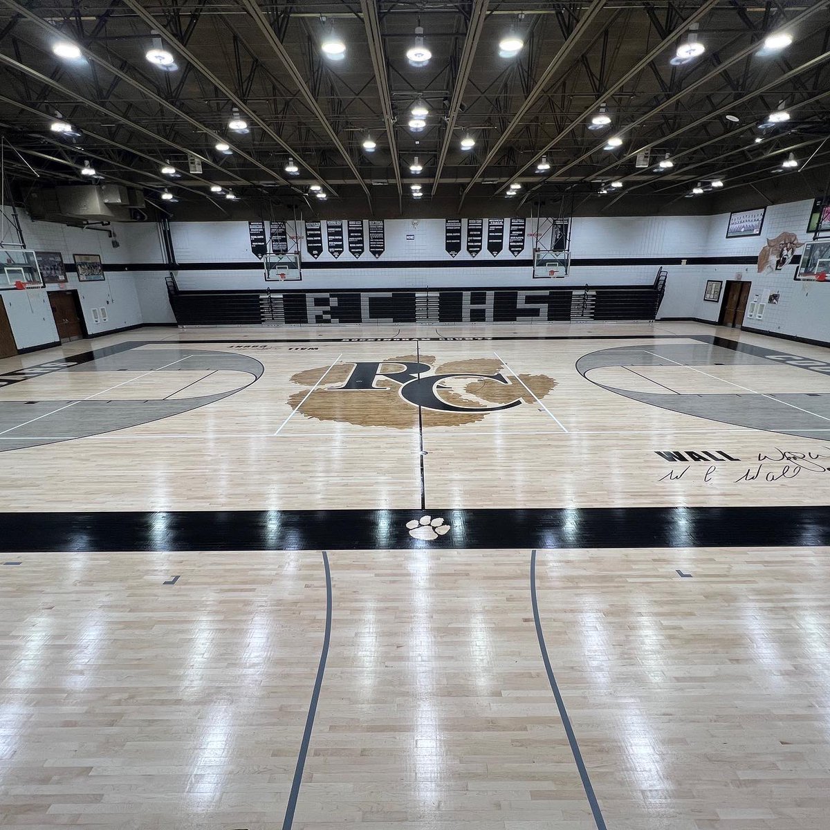 SCSbyFlooraction tweet media