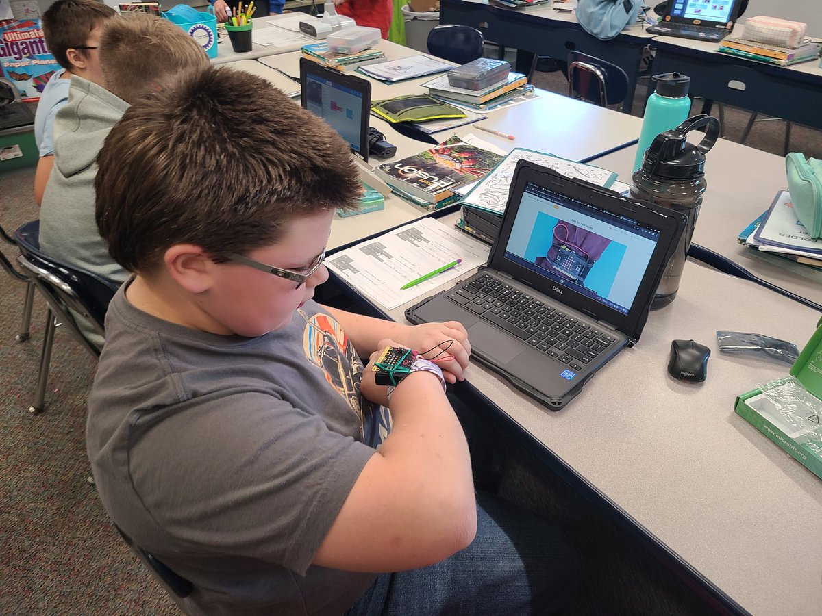 Michelle David tweet media