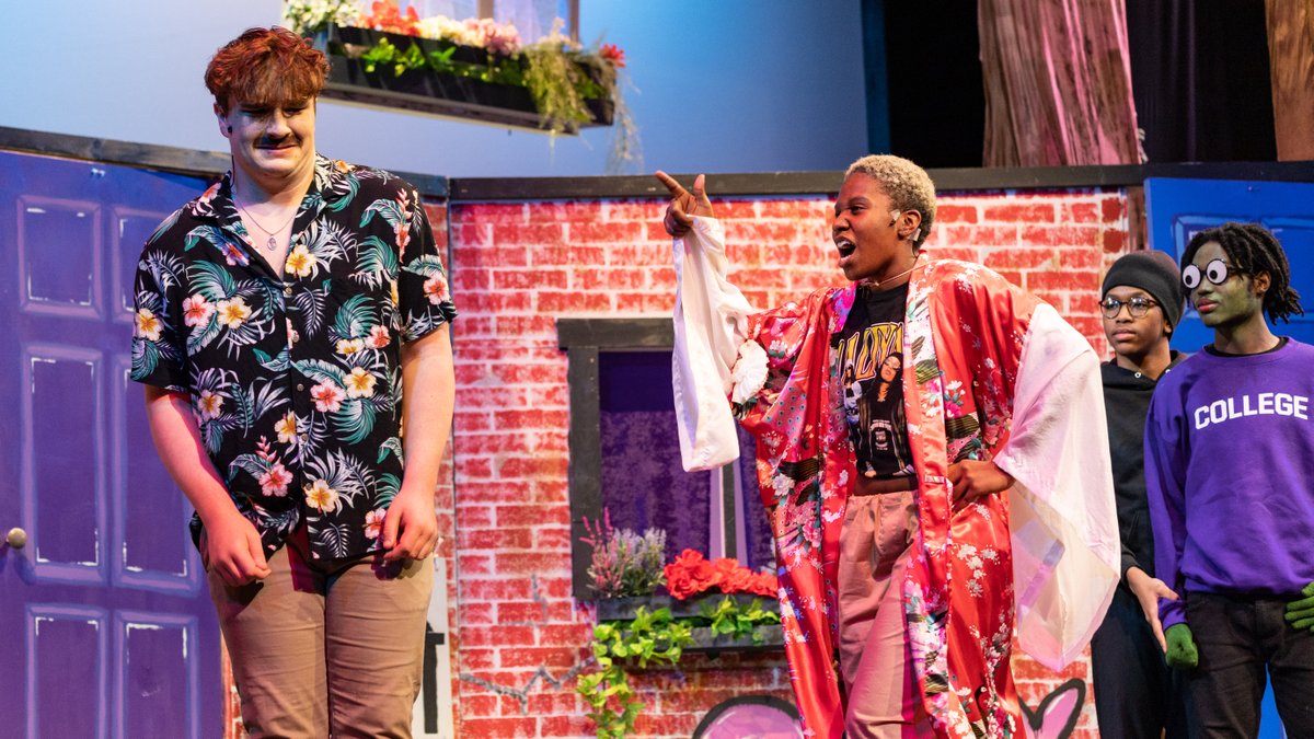 WoodlandHillsHS's tweet image. 🎵"There are fun things to do, but they can't come to you. So come on, let's go out and explore!" 🎵

Stop on down to Avenue Q tonight and tomorrow night at the Thomas G. Crone Auditorium. Showtime both nights is 7:30 p.m. Tickets are $8 at the door.

You don't want to miss this!