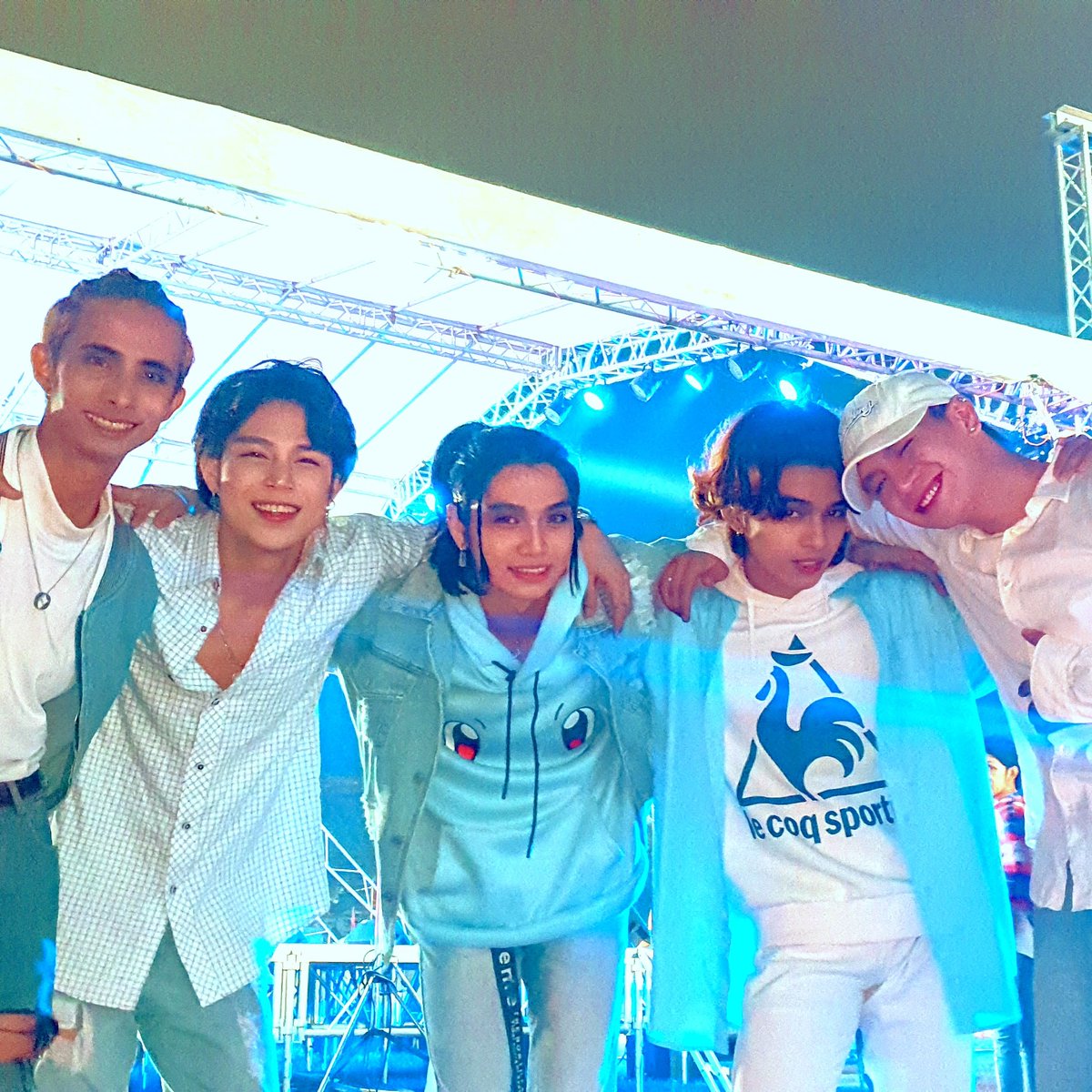 Look who we are, we are the dreamers
We make it happen, 'cause we believe it
-Dreamers

Z1ON at Klaypel Land