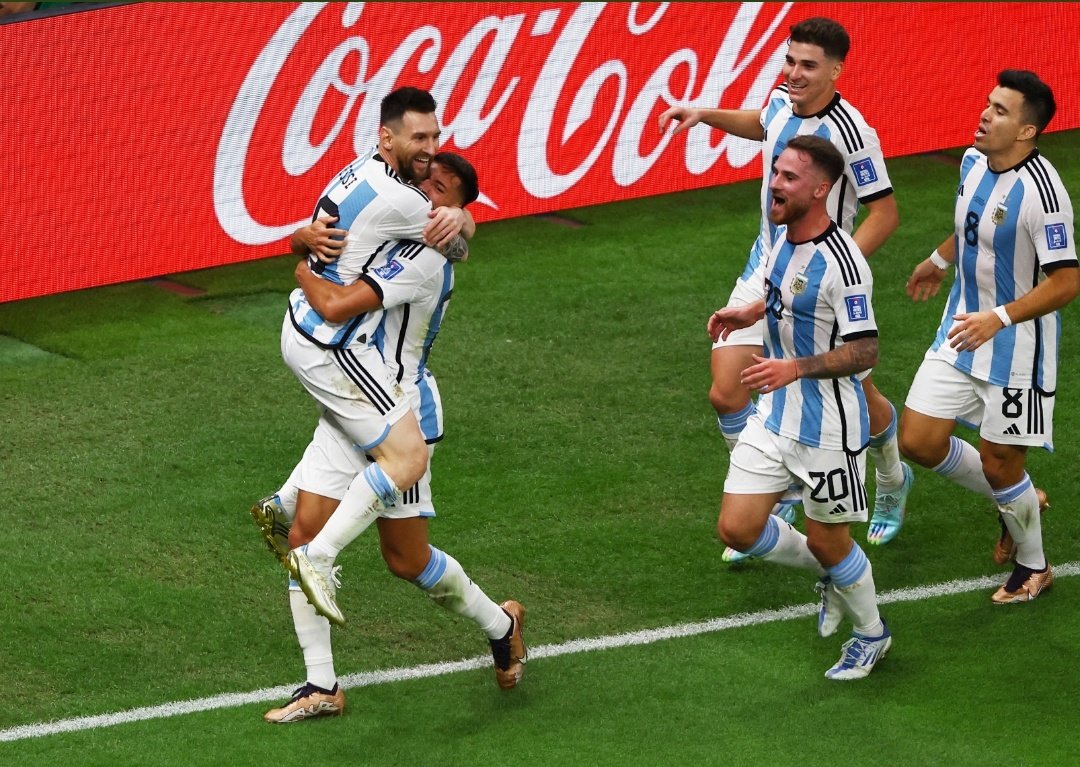 Saran_Praba98's tweet photo. Messi Messi Messi 🐐
Argentina 1 - 0 lead 
#FIFAWorldCup| #Messi𓃵 #arg| #argentinavsnetherlands @TeamMessi https://t.co/QQzNQhFeoa