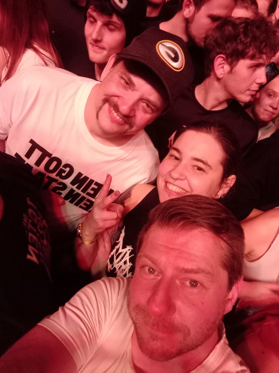 Galigrü aus Stuggi

<a href="/Bier_Steffui/">Robin Sparkles</a>