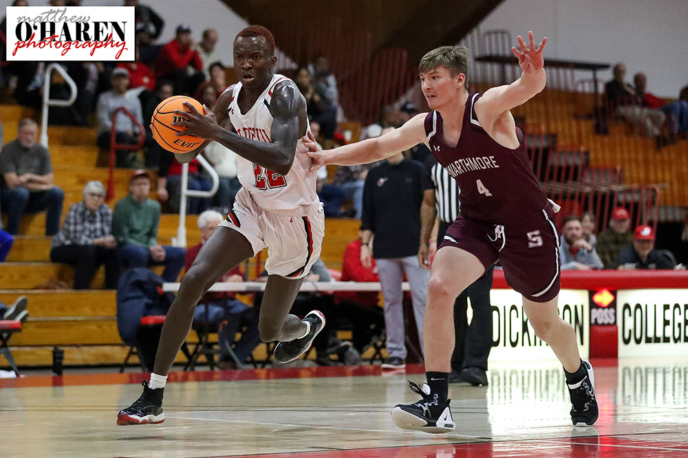 moharenphoto's tweet photo. .@therealb1essing dunks the ball in the second half against @SwatMBasketball Saturday afternoon at the #KlineCenter in Carlisle, PA. #RedDevils #GoRedDevils #DSonRedDevils #AlwaysWearinTheRed #RedDevilTakeover #ForksUp #FIGHT #RISE #AllDevilsRise #DsonProud #RollDevs https://t.co/xFUNjaFbJH