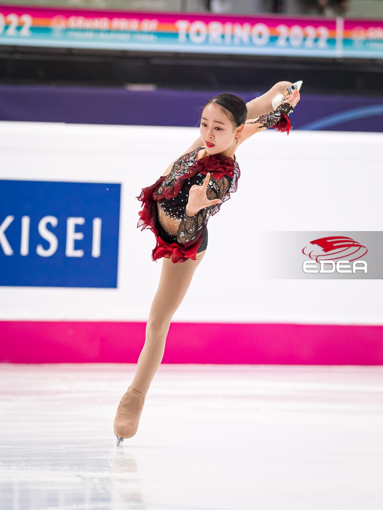 edeaskates's tweet image. ISU Junior Grand Prix Final 2022/23 - Junior Women Result
Congratulations #edeafamily!👏🏽👏🏽
🥈 Jia SHIN 🇰🇷
🥉 Chaeyeon KIM 🇰🇷
4 Ami NAKAI🇯🇵
5 Minsol KWON 🇰🇷
6 Hana YOSHIDA 🇯🇵
.
.
.
#edeaskates #GPFinal22 #GPFTorino2022 #FigureSkating #JGPFigure #iceskating #homeofchampions