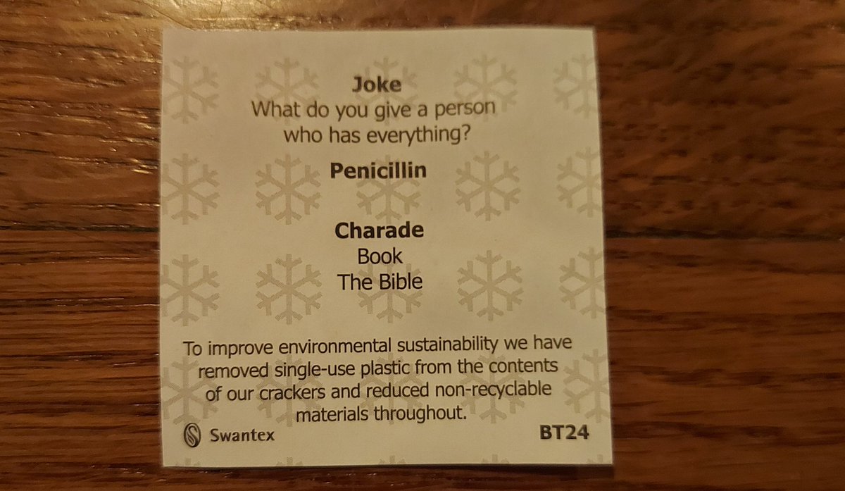 Microbiolottie's tweet photo. Not to brag... But I got a kinda microbiology joke in my cracker at the lab Christmas lunch today 👀 https://t.co/b9DYnstyMT
