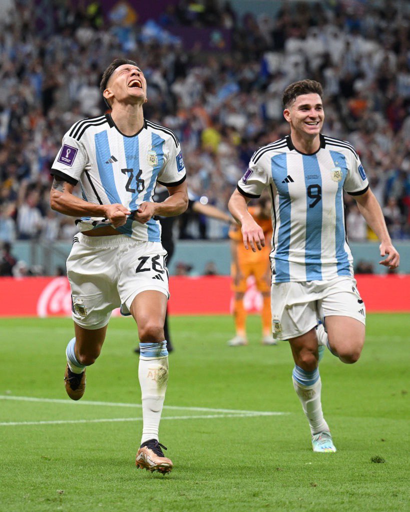 ⏱️ FINAL DEL PT

Países Bajos 0 - 1 #Argentina

🥲 Y así lo gritamos todos… ¿Opiniones?