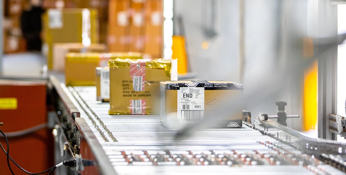 USLogisticsSol1's tweet photo. If freight shipping returns are a headache, reverse logistics can help you minimize the chance of a lost shipment. #ReverseLogisticsServices #uslogistics
https://t.co/kq4PxbFje5 https://t.co/tbjfcso9QB
