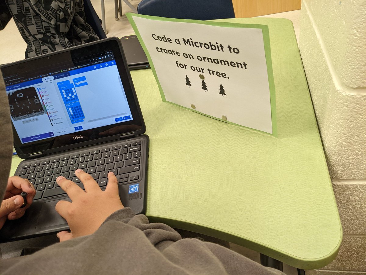 MrRuggero's tweet image. The first day of coding microbits on our cardboard tree was a hit with students. Can&apos;t wait to see what decorations they code next week! #CSEdWeek2022
