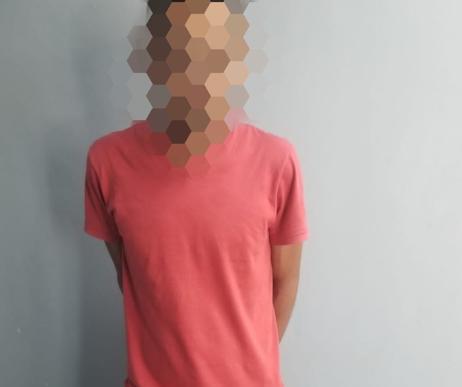 dpi_honduras's tweet photo. #ResultadoPositivo

En #Atima, #SantaBárbara, se reporta la detención de un individuo en poder de una arma de fuego y con una orden judicial pendiente, por la comisión del supuesto delito de tentativa de homicidio. https://t.co/OK8X1BztiT