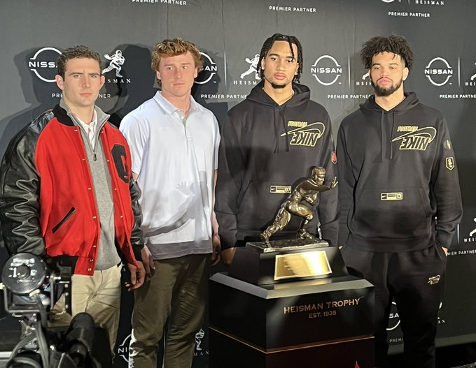 dayneyoung's tweet photo. I guess they're all too short to play QB https://t.co/Ap5kMD6mks