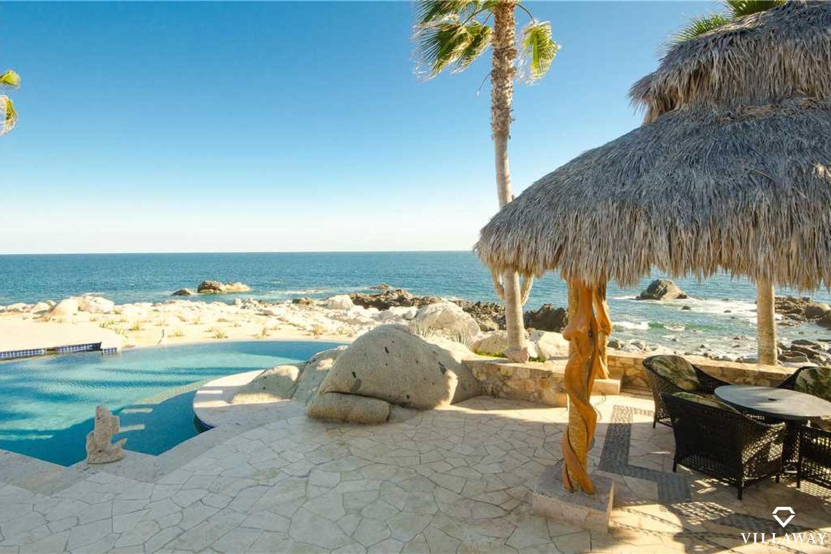 VILLAWAY's tweet photo. Sip a drink in your beachfront pool as you enjoy the gorgeous views of the Sea of Cortez at Villa las Arenas. 🍹

Inquire at https://t.co/5NLrTaOrsM ⬅ 

#Villaway #luxuryvacation #luxuryvilla #vacationrental #vacationhome #privatevilla #luxurytrips #travel #luxurytravel https://t.co/ppFWRguJa5