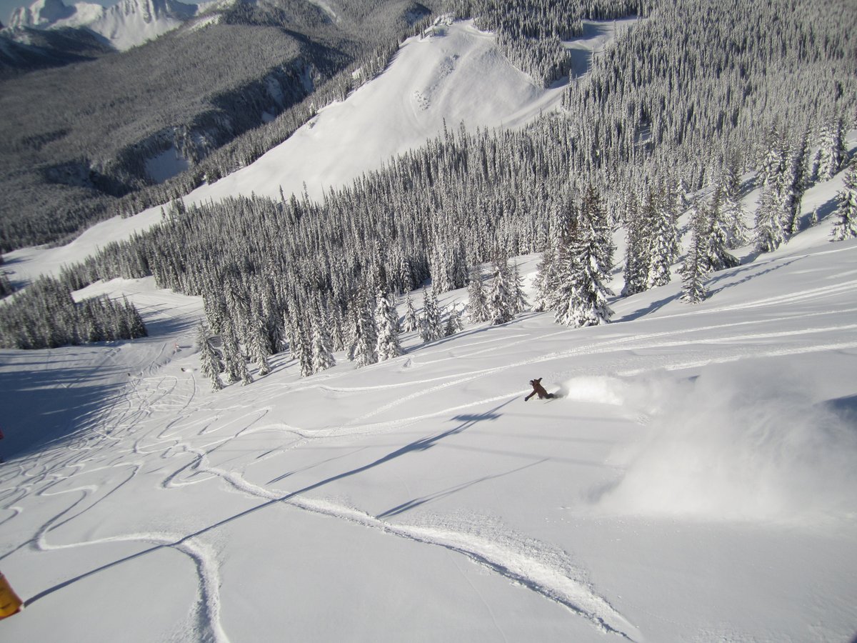 The time has finally come, and our 'Powder Moment' is almost upon us. We're ready for it!

#SeeYouOnTheSlopes - December 10th, 2022

#skiseason #manningpark #skiresort #powder