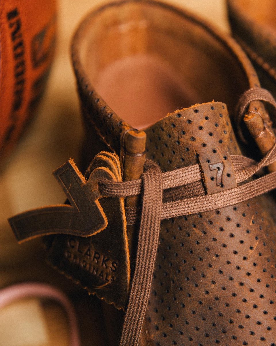 Courtside coolin'. the limited-edition "Floor Seats" wallabees by <a href="/ClarksOriginals/">Clarks Originals</a> &amp; <a href="/thecompound__/">COMPOUND</a>: slam.ly/clarks-wallabee
