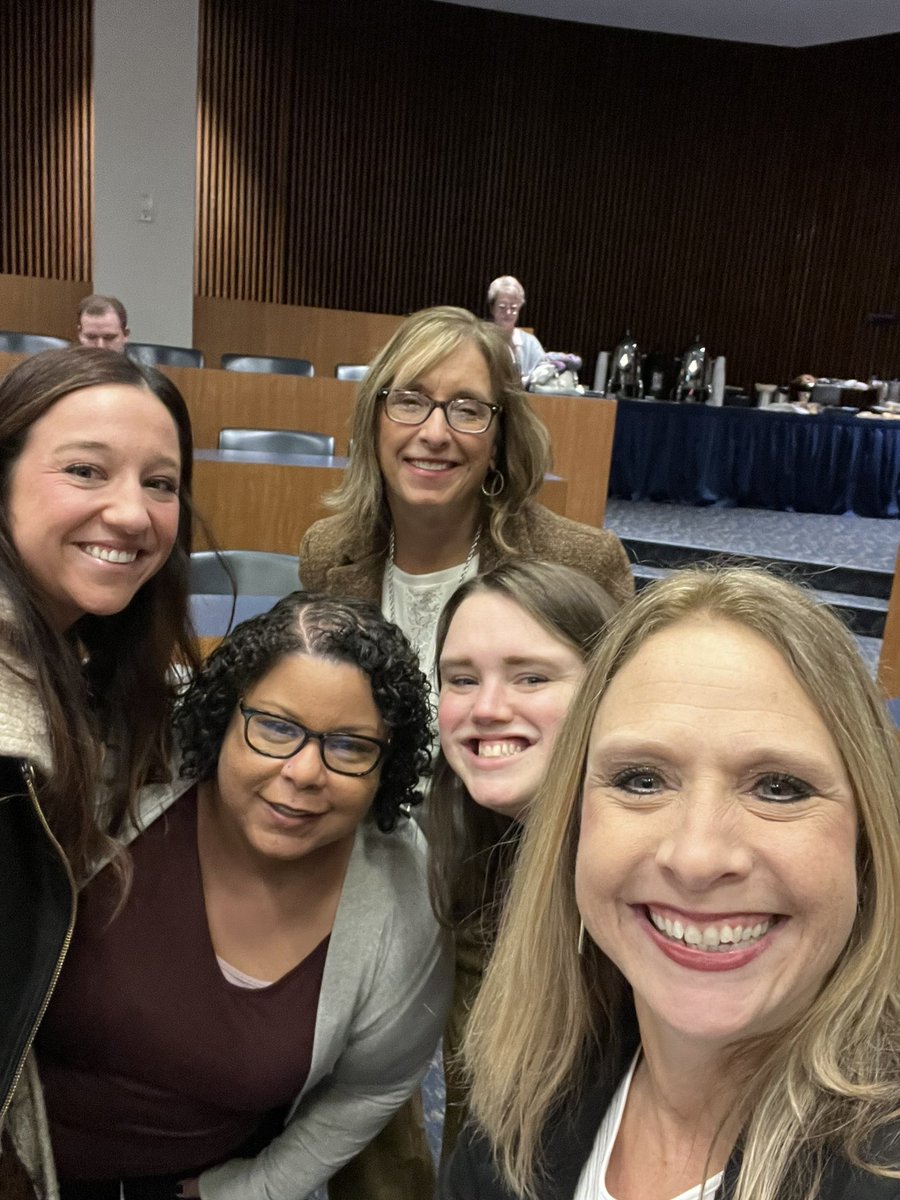 StefMoore's tweet image. Today I was lucky to serve as a judge for @meewing’s Fall 2022 Campaigns class. It was wonderful to reunite with #prkent alumni and watch our talented @KentStateMDJ students nail their presentations to @progressive. Congratulations to you all!