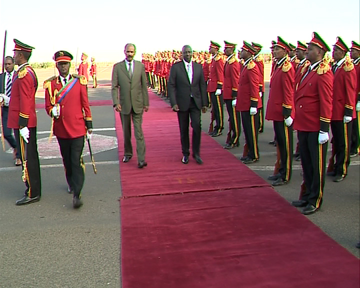 PNetabay's tweet photo. ፕረዚደንት ሪፓብሊክ ኬንያ ዊልያም ሩቶ፡ ብዕድመ ፕረዚደንት ኢሳይያስ ኣፈወርቂ ኣብ ኤርትራ ናይ ክልተ መዓልታት ወግዓዊ ምብጻሕ ንምፍጻም፡ ሎሚ ሰዓት 5፡00 ድሕሪ-ቐትሪ ኣስመራ ኣትዩ። https://t.co/BoSs9rRmJm