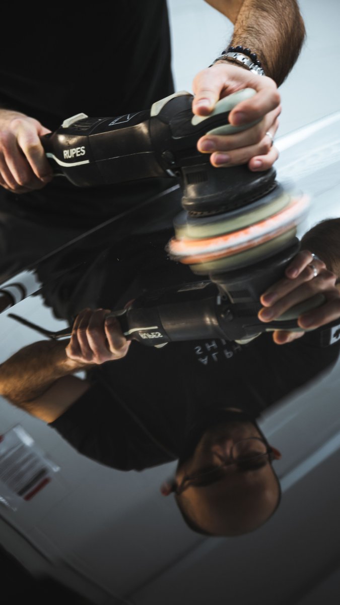 ALPHASHINE_IO's tweet image. #winterroads are almost upon us &amp;amp; so are the #saltyroads used to keep our roads safe. Did you know #RockSalt contains 5 corrosive &amp;amp; rust-inducing chemicals? The best way to protect your car this #winter is to get a #ceramictreatment. #ALPHASHINE #cardetailing #paintprotection