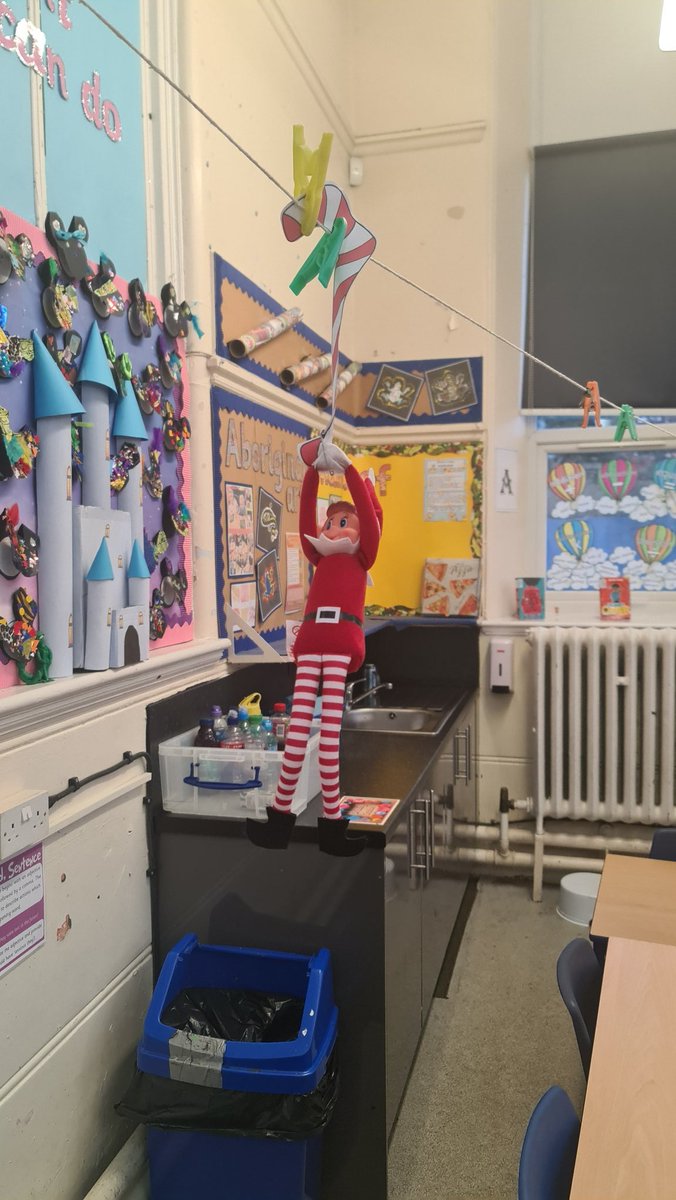 Miss Taylor tweet media