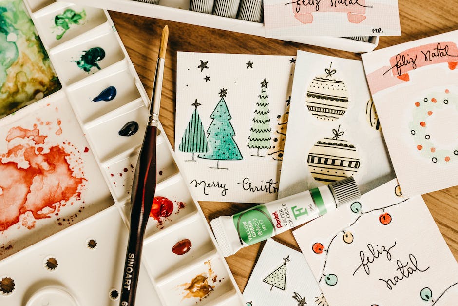 drtrembush1's tweet photo. #FunFactFriday - The Christmas card was first created in Britain in 1843 to encourage British postal service usage. Sending Christmas cards gained popularity in the U. S in 1875 with mass production here. In 1910 Hallmark made it a mainstay here. https://t.co/kQ8LTwGCgb
